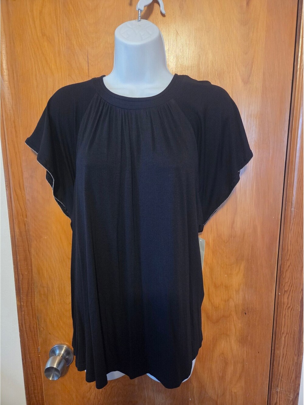 Apt. 9 Black Flutter Sleeve Keyhole Top Size L New